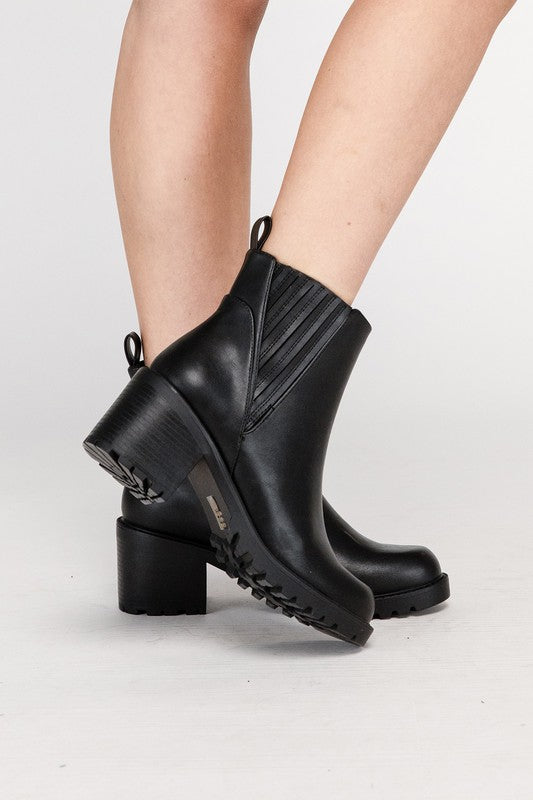 Wisely Ankle Booties